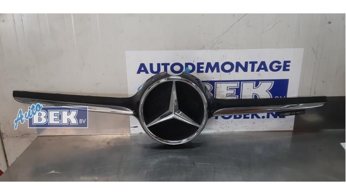 Gwiazda z Mercedes-Benz E Estate (S213) E-53 AMG EQ Boost 3.0 24V 4-Matic+ 2019