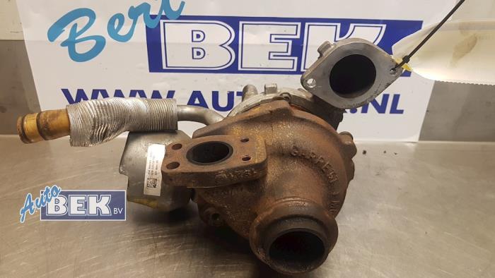 Usagé Turbo Volvo V40 (MV) 1.6 D 16V Prix € 49,99 Règlement à la marge proposé par Auto Bek