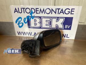 Gebrauchte Außenspiegel links Peugeot 307 CC (3B) 2.0 16V Preis € 60,00 Margenregelung angeboten von Auto Bek