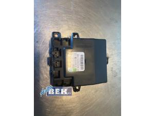 Used Central door locking module Mercedes R (W251) 3.0 320 CDI 24V 4-Matic Price € 38,50 Margin scheme offered by Auto Bek