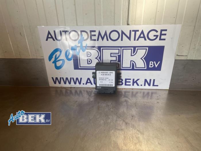 Begagnade Luftfjädringsmodul Mercedes R (W251) 3.0 320 CDI 24V 4-Matic Pris € 48,75 Marginaltabell erbjuds av Auto Bek