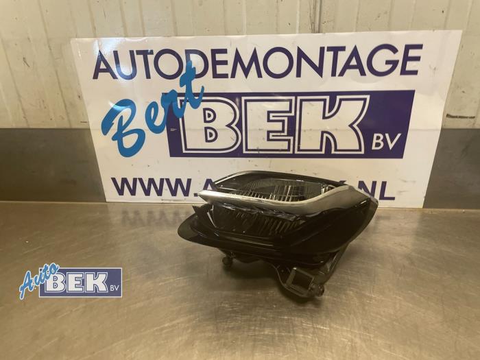 Używane Reflektor lewy Mercedes E Estate (S213) 3.0 E-53 AMG EQ Boost 24V 4-Matic+ Cena € 49,99 Procedura marży oferowane przez Auto Bek