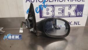 Used Wing mirror, right Peugeot 206 CC (2D) 1.6 16V Price € 60,00 Margin scheme offered by Auto Bek