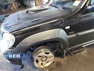 Used Front wing, left Hyundai Terracan 2.9 CRDi 16V Price on request offered by Auto Bek