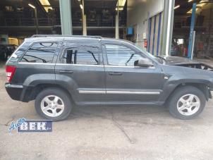 Used Front door 4-door, right Jeep Grand Cherokee (WH/WK) 3.0 CRD V6 24V Price € 350,00 Margin scheme offered by Auto Bek