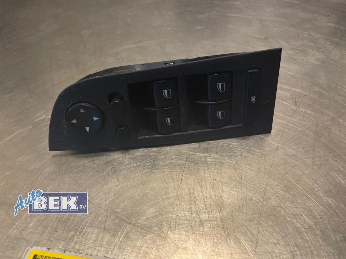 Usados Interruptor combinado de ventanillas BMW 3 serie (E90) 325i 24V Precio € 27,50 Norma de margen ofrecido por Auto Bek