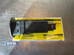 Begagnade Airbag-indikatorlampa Nissan NV 200 (M20M) 1.5 dCi 86 Pris € 5,00 Marginaltabell erbjuds av Auto Bek