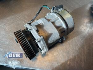 Używane Pompa klimatyzacji Volkswagen Golf IV (1J1) 1.8 20V Turbo Cena € 75,00 Procedura marży oferowane przez Auto Bek