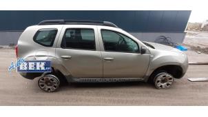 Usados Protector derecha delante Dacia Duster (HS) 1.5 dCi Precio € 150,00 Norma de margen ofrecido por Auto Bek