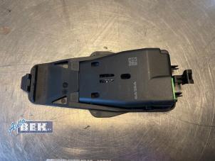 Używane Czujnik asystenta hamowania Volvo S60 II (FS) 2.0 D3 20V Cena € 32,00 Procedura marży oferowane przez Auto Bek