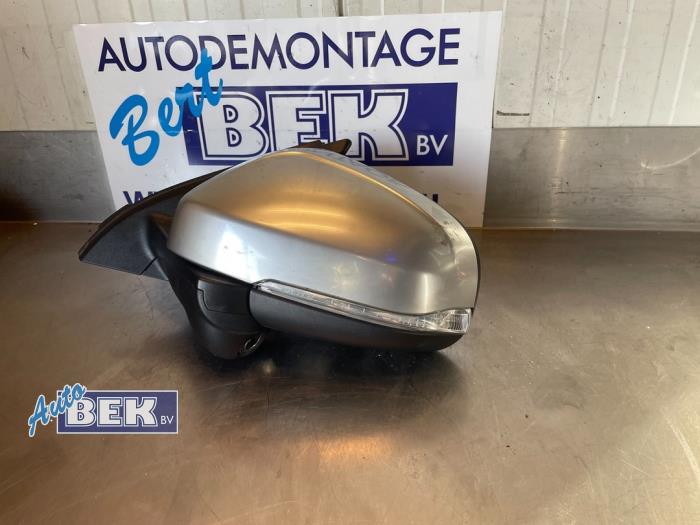 Wing mirror, left from a Volvo S60 II (FS) 2.0 D3 20V 2012