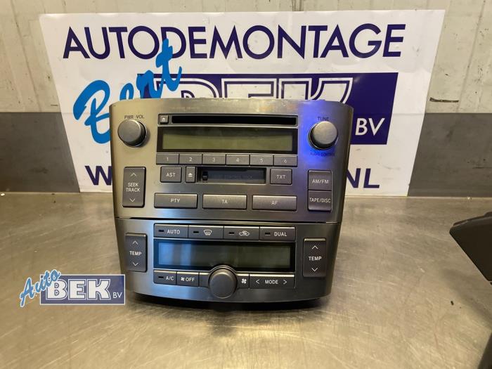 Radio/Cassette (divers) d'un Toyota Avensis Wagon (T25/B1E) 1.8 16V VVT-i 2005
