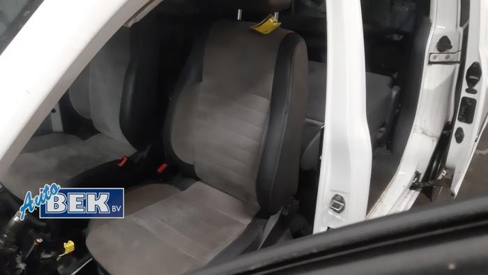 Vw caddy 3 outlet front seats