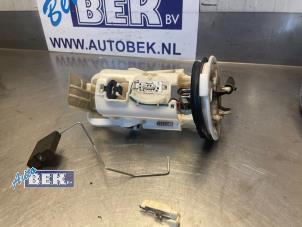 Usagé Pompe essence BMW 3 serie (E46/4) 330i 24V Prix € 75,00 Règlement à la marge proposé par Auto Bek