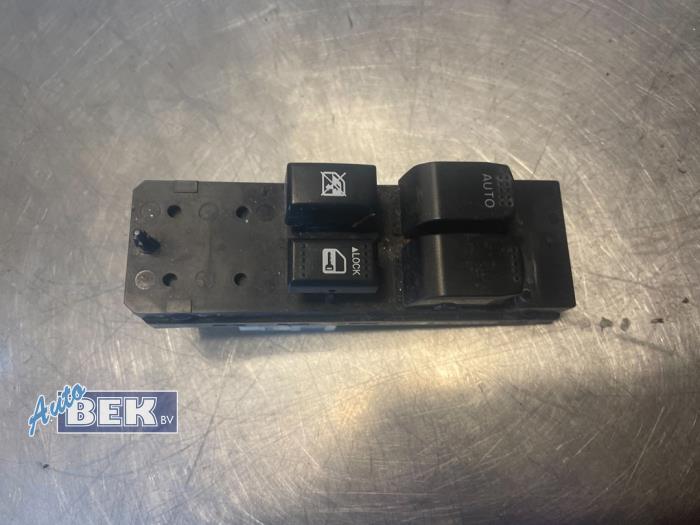 Usados Interruptor combinado de ventanillas Suzuki Splash 1.2 16V Precio € 45,00 Norma de margen ofrecido por Auto Bek