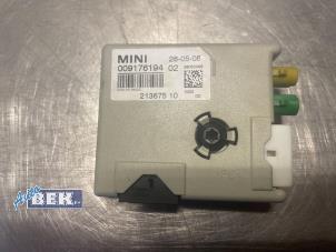 Usados Amplificador de antena Mini Mini Open (R57) 1.6 16V Cooper S Precio € 19,99 Norma de margen ofrecido por Auto Bek