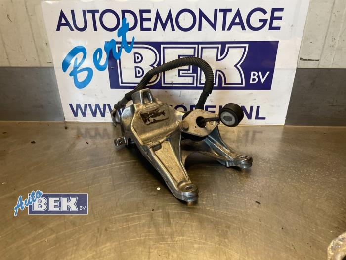 Used Engine mount Audi A4 Avant (B9) 2.0 TDI Ultra 16V Price € 21,50 Margin scheme offered by Auto Bek