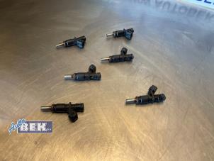 Usagé Injecteur (injection essence) BMW 3 serie (E90) 325i 24V Prix € 45,00 Règlement à la marge proposé par Auto Bek