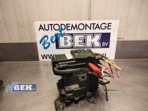 Used Relay holder Citroen C4 Grand Picasso (3A) 1.6 BlueHDI 120 Price € 90,00 Margin scheme offered by Auto Bek