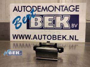 Used Parking brake switch Citroen C4 Grand Picasso (3A) 1.6 BlueHDI 120 Price € 25,00 Margin scheme offered by Auto Bek