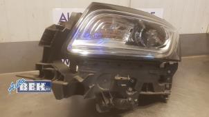 Używane Reflektor lewy Audi Q5 (8RB) 2.0 TFSI 16V Quattro Cena € 500,00 Procedura marży oferowane przez Auto Bek