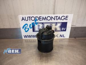 Used Heating and ventilation fan motor Peugeot 2008 (CU) 1.2 12V e-THP PureTech 110 Price € 25,00 Margin scheme offered by Auto Bek