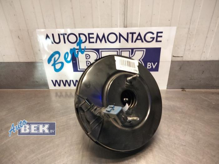 Begagnade Bromsservo Peugeot 2008 (CU) 1.2 12V e-THP PureTech 110 Pris € 75,00 Marginaltabell erbjuds av Auto Bek