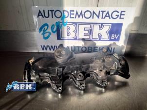 Used Rocker cover Dacia Duster (HS) 1.5 dCi Price € 30,00 Margin scheme offered by Auto Bek