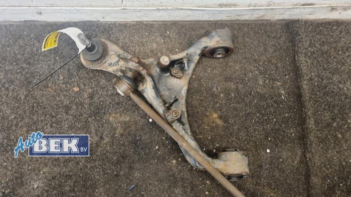 Front upper wishbone, right from a Land Rover Range Rover Sport (LS) 3.6 TDV8 32V 2007