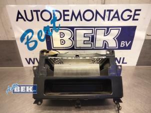 Used Radiotrim Mercedes Vito (639.7) 2.2 109 CDI 16V Price € 29,99 Margin scheme offered by Auto Bek