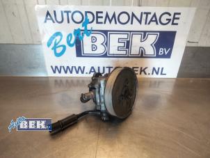 Usagé Pompe direction assistée Audi A4 Cabriolet (B6) 2.5 TDI 24V Prix € 100,00 Règlement à la marge proposé par Auto Bek