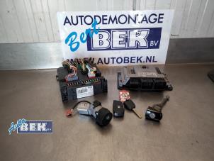 Used Ignition lock + computer Peugeot 308 (4A/C) 1.6 VTI 16V Price € 150,00 Margin scheme offered by Auto Bek