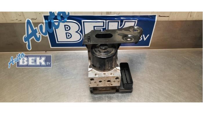 Gebrauchte ABS Pumpe Volkswagen Multivan T5 (7E/7HC/7HF/7HM) 2.0 TSI 16V Preis € 170,00 Margenregelung angeboten von Auto Bek