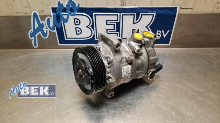 Usagé Compresseur de clim Volkswagen Crafter (SY) 2.0 TDI Prix € 100,00 Règlement à la marge proposé par Auto Bek
