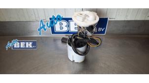 Used Electric fuel pump Volkswagen Passat (3C2) 3.2 VR6 FSI 24V Price on request offered by Auto Bek
