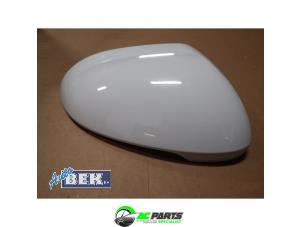 Used Mirror housing, right Volkswagen Passat (3G2) Price on request offered by Auto Bek