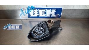 Used Wing mirror, left Volkswagen Golf VII (AUA) Price on request offered by Auto Bek