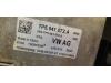 Optique avant principal droit d'un Volkswagen Golf VII (AUA) 2.0 R 4Motion 16V 2017