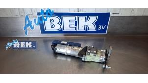 Used Tailgate motor Audi Q5 (8RB) 2.0 TDI 16V Quattro Price on request offered by Auto Bek