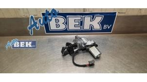 Used Sliding door motor, left Volkswagen Multivan T5 (7E/7HC/7HF/7HM) Price on request offered by Auto Bek