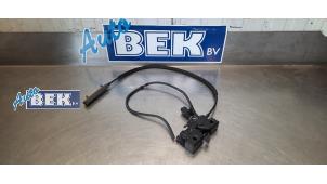 Usados Mecanismo de cerradura de capó Volkswagen Beetle (16AB) 1.2 TSI 16V Precio de solicitud ofrecido por Auto Bek