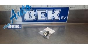Usados Sensor de golpeteo Volkswagen Caddy IV 1.0 TSI 12V Precio € 8,50 Norma de margen ofrecido por Auto Bek