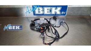 Usados Mazo de cables Volkswagen Up! (121) 1.0 TSI 12V GTI Precio de solicitud ofrecido por Auto Bek
