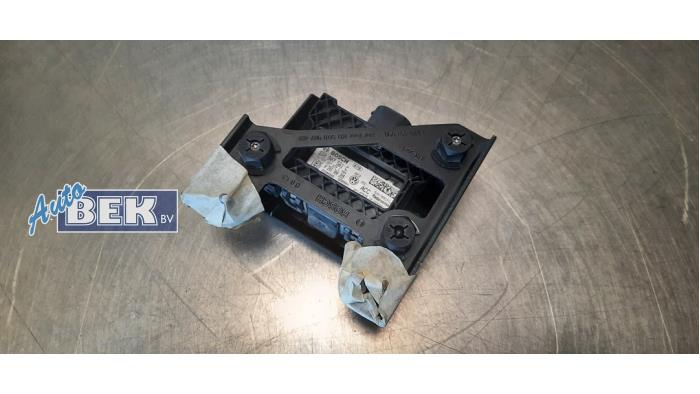 Begagnade Radarsensor Volkswagen Golf VII (AUA) e-Golf Pris € 149,95 Marginaltabell erbjuds av Auto Bek