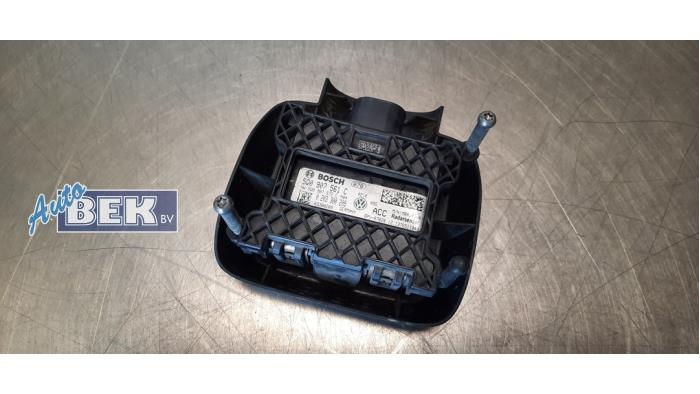Begagnade Radarsensor Volkswagen Golf VII (AUA) 1.2 TSI 16V Pris € 149,95 Marginaltabell erbjuds av Auto Bek