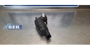 Usados Bomba de limpiaparabrisas delante Volkswagen Polo V (6R) 1.2 12V Precio € 9,95 Norma de margen ofrecido por Auto Bek