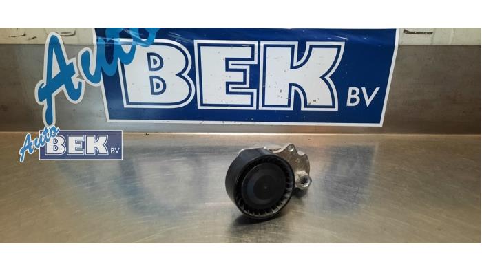 Usados Rodillo tensor correa múltiple Volkswagen Caddy Alltrack Combi 1.2 TSI 16V Precio € 25,00 Norma de margen ofrecido por Auto Bek