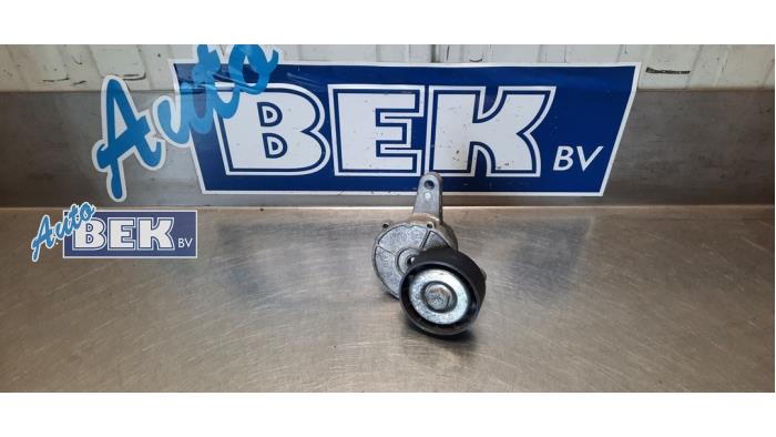 Usados Rodillo tensor correa múltiple Volkswagen Tiguan (5N1/2) 2.0 TDI 16V Blue Motion Precio € 25,00 Norma de margen ofrecido por Auto Bek
