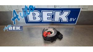 Usagé Ressort tournant airbag Volkswagen Caddy III (2KA,2KH,2CA,2CH) 1.6 Prix € 20,00 Règlement à la marge proposé par Auto Bek