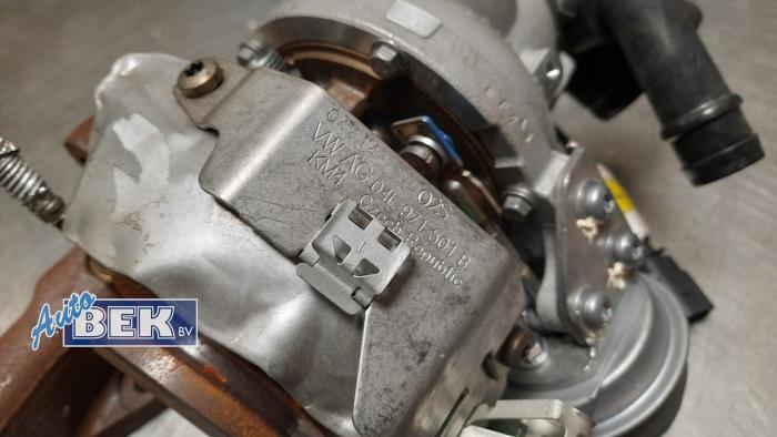Turbo d'un Volkswagen Scirocco (137/13AD) 2.0 TDI 16V 2015